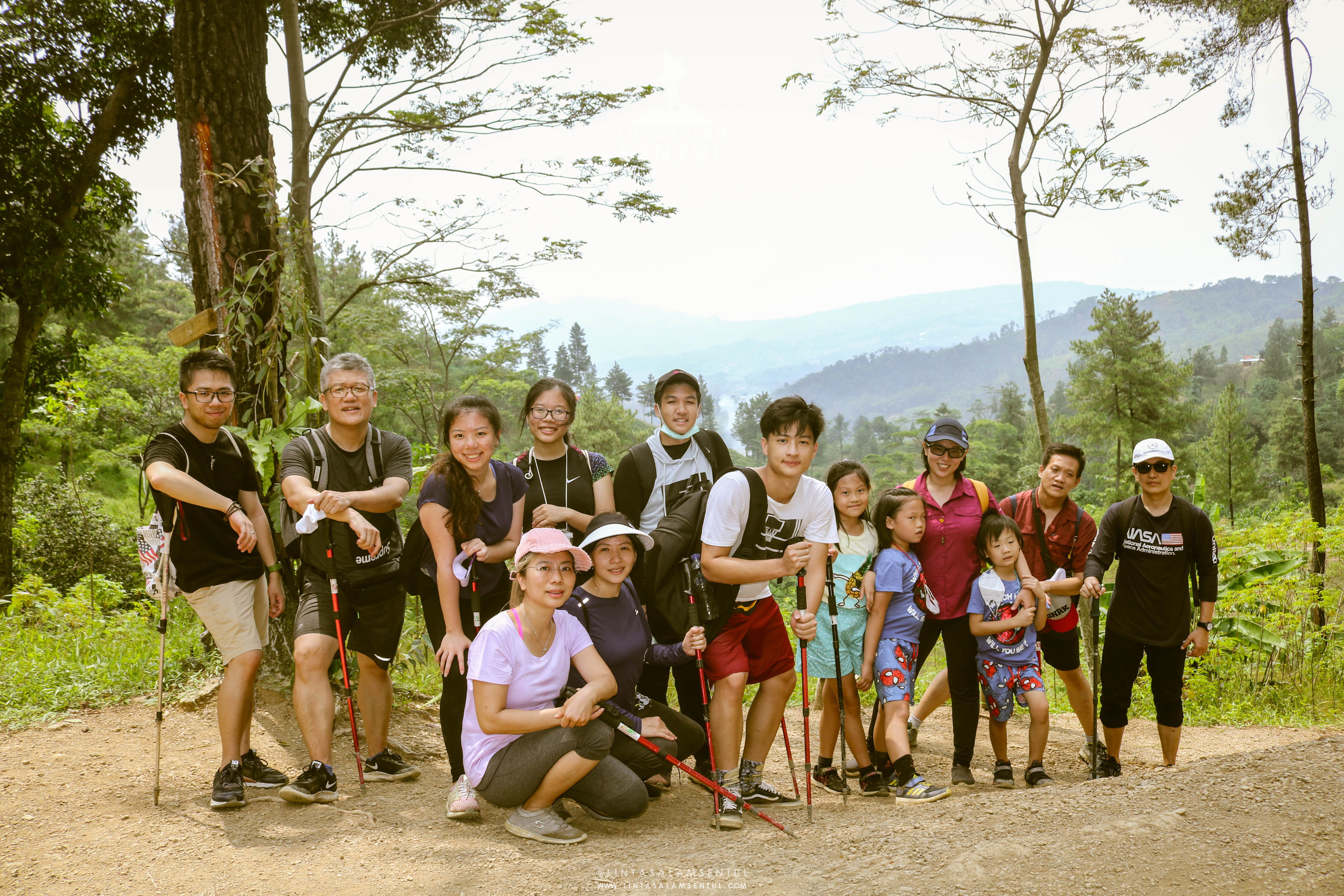 Lokasi terfavorite Hiking di Sentul Bogor