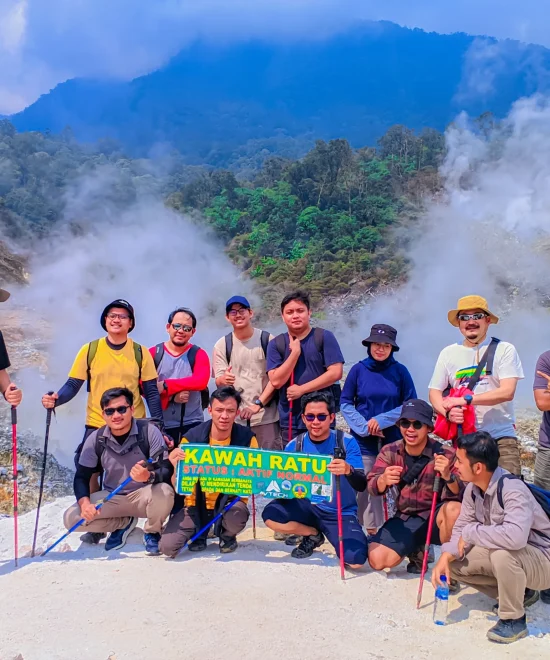 Harga Tiket dan Panduan Lengkap Jalur Trekking Kawah Ratu